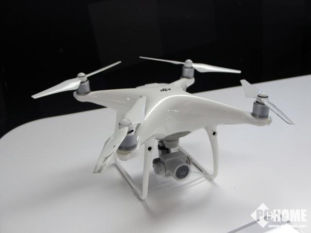零一科技節(jié) 大疆展示多款無人機(jī)與云臺新品，賦能計算機(jī)服務(wù)新生態(tài)